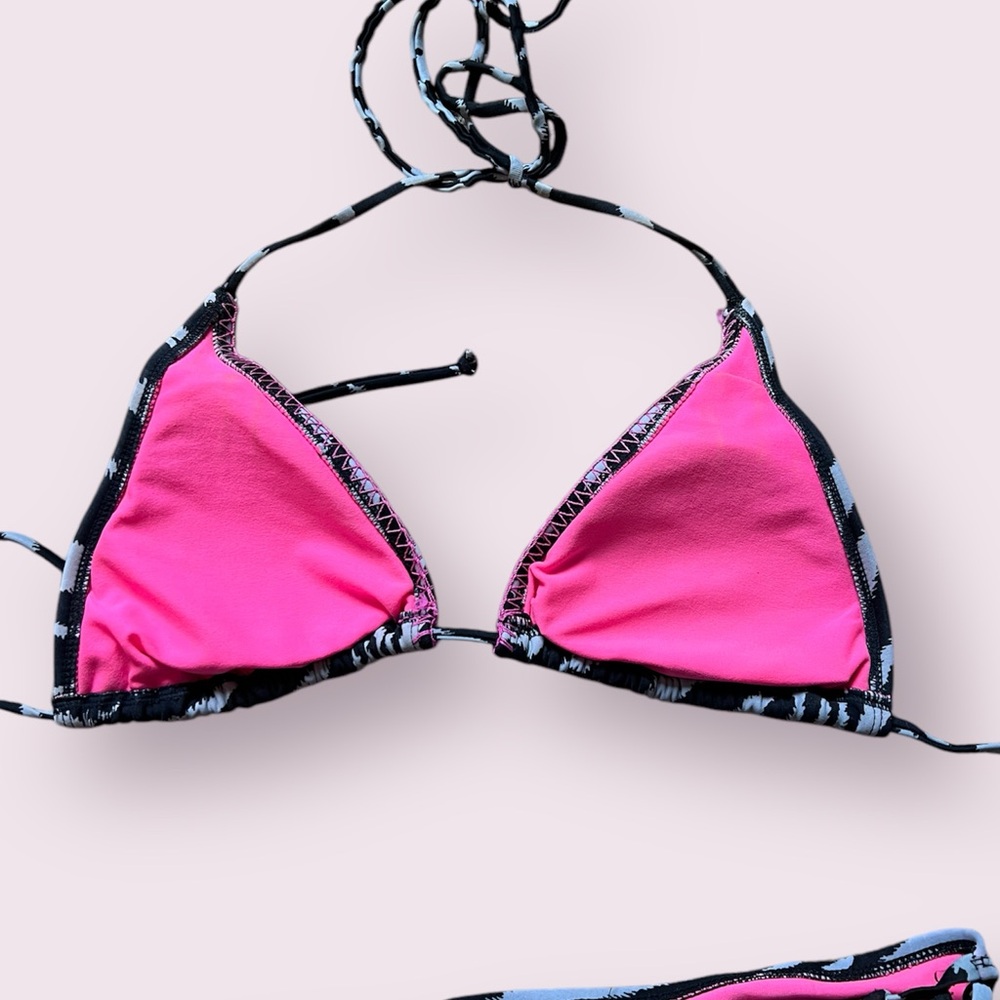 Zebra striped string bikini - Picture 2 of 4